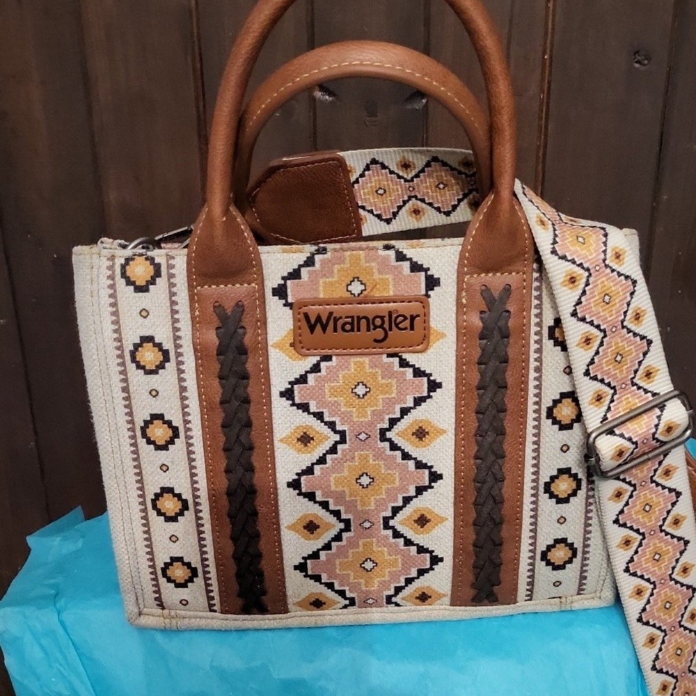 Wrangler Tan and Cream Geometric Tote